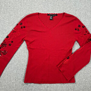 Michelle Nicole Red Beaded Sleeve Knit Top Women's Medium V-Neck Embroidered